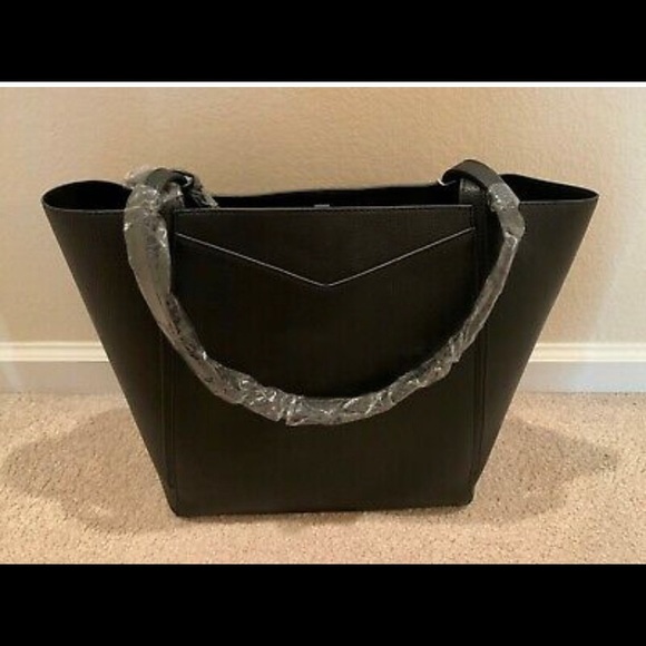 Jessica Moore Essential Tote - Picture 2 of 6